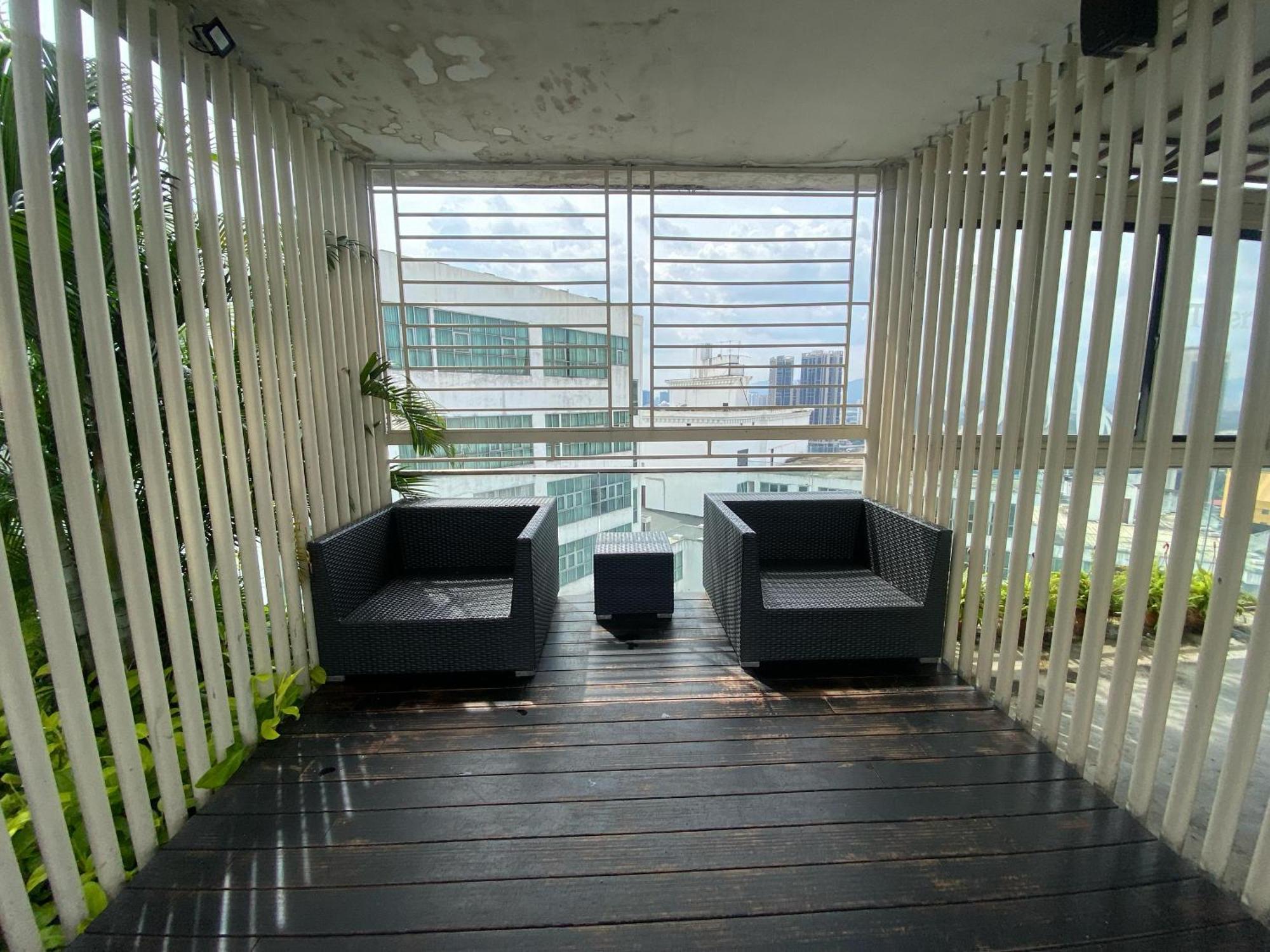 Skyfloat Infinity Hostel Kuala Lumpur Exterior photo