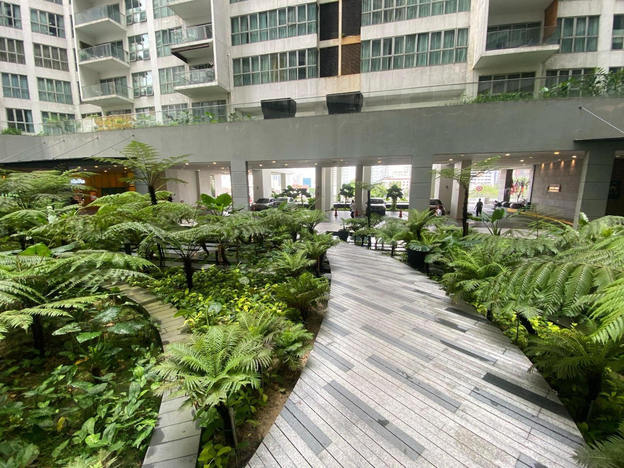 Skyfloat Infinity Hostel Kuala Lumpur Exterior photo